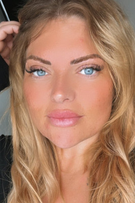 Chelsea Elizabeth from PURECFNM